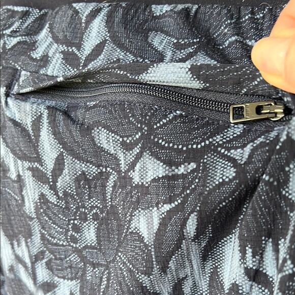 NWOT Athleta Trekkie North Floral Patterned Joggers with Drawstring - size 14 - Picture 11 of 12